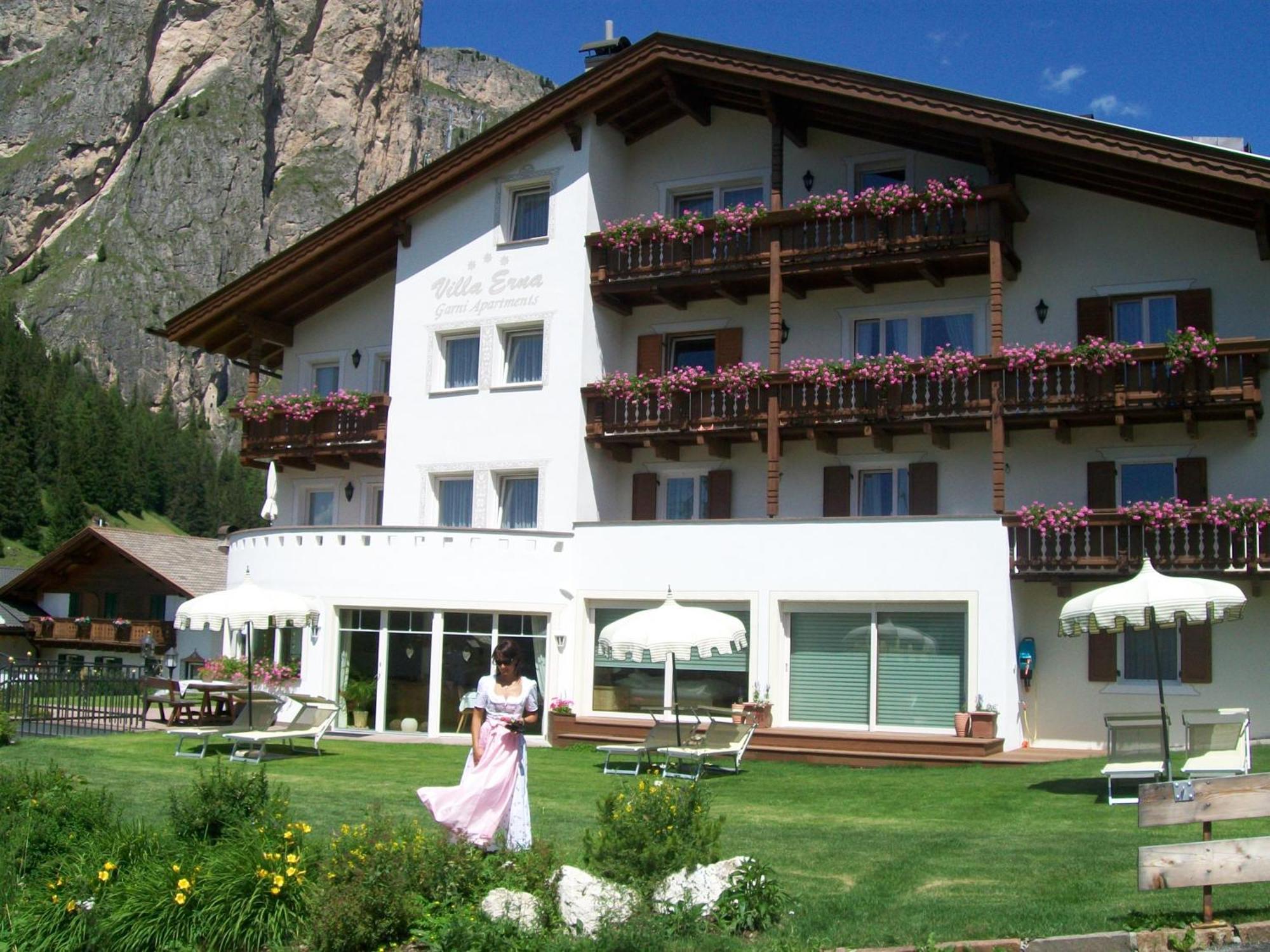 Garnì Villa Erna Selva di Val Gardena Exteriör bild
