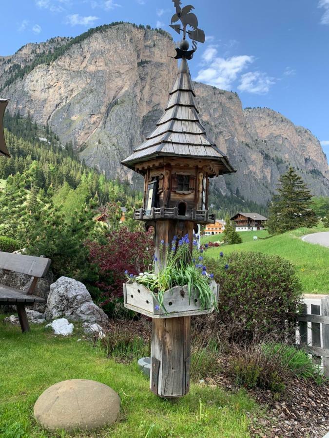 Garnì Villa Erna Selva di Val Gardena Exteriör bild