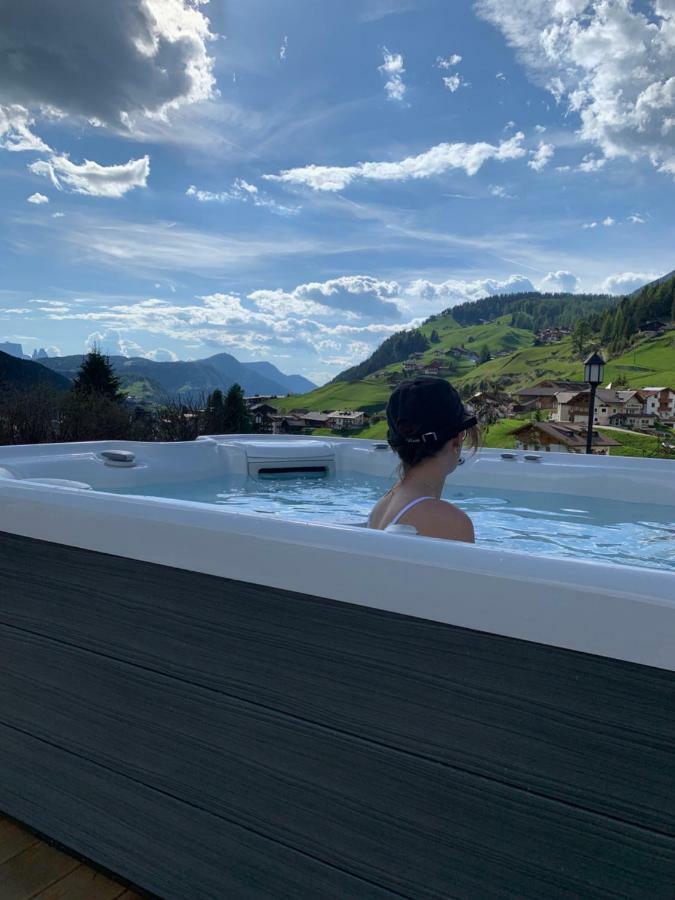 Garnì Villa Erna Selva di Val Gardena Exteriör bild